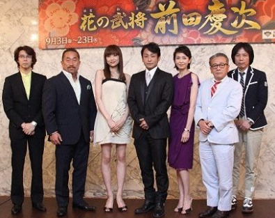 タレント佐藤江梨子、片岡愛之助さんとの共演