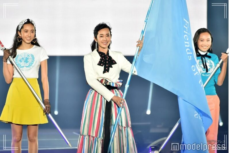 2019年TGCでの早見優と長女・有紗、次女・花怜の初共演の写真