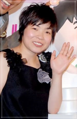 山田花子、指輪