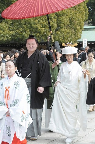 白鵬翔の奥さん・和田紗代子の父は後援会会長！子供や息子も調査！