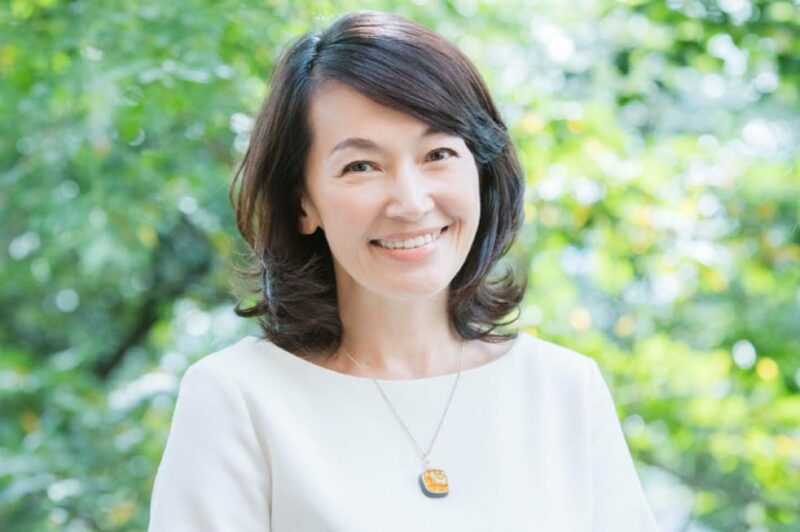 堺小春の母・岡田美里