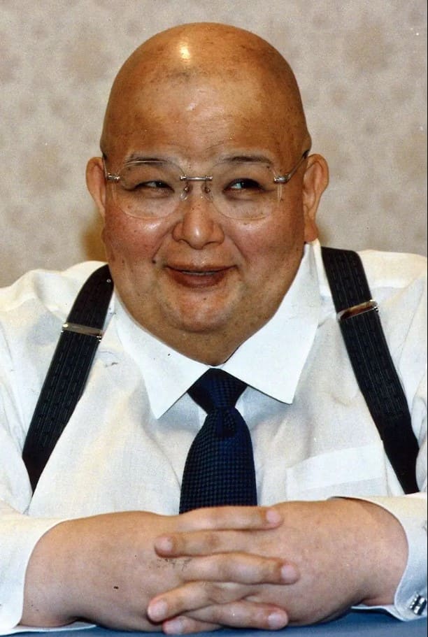 若村麻由美の夫・小野兼弘